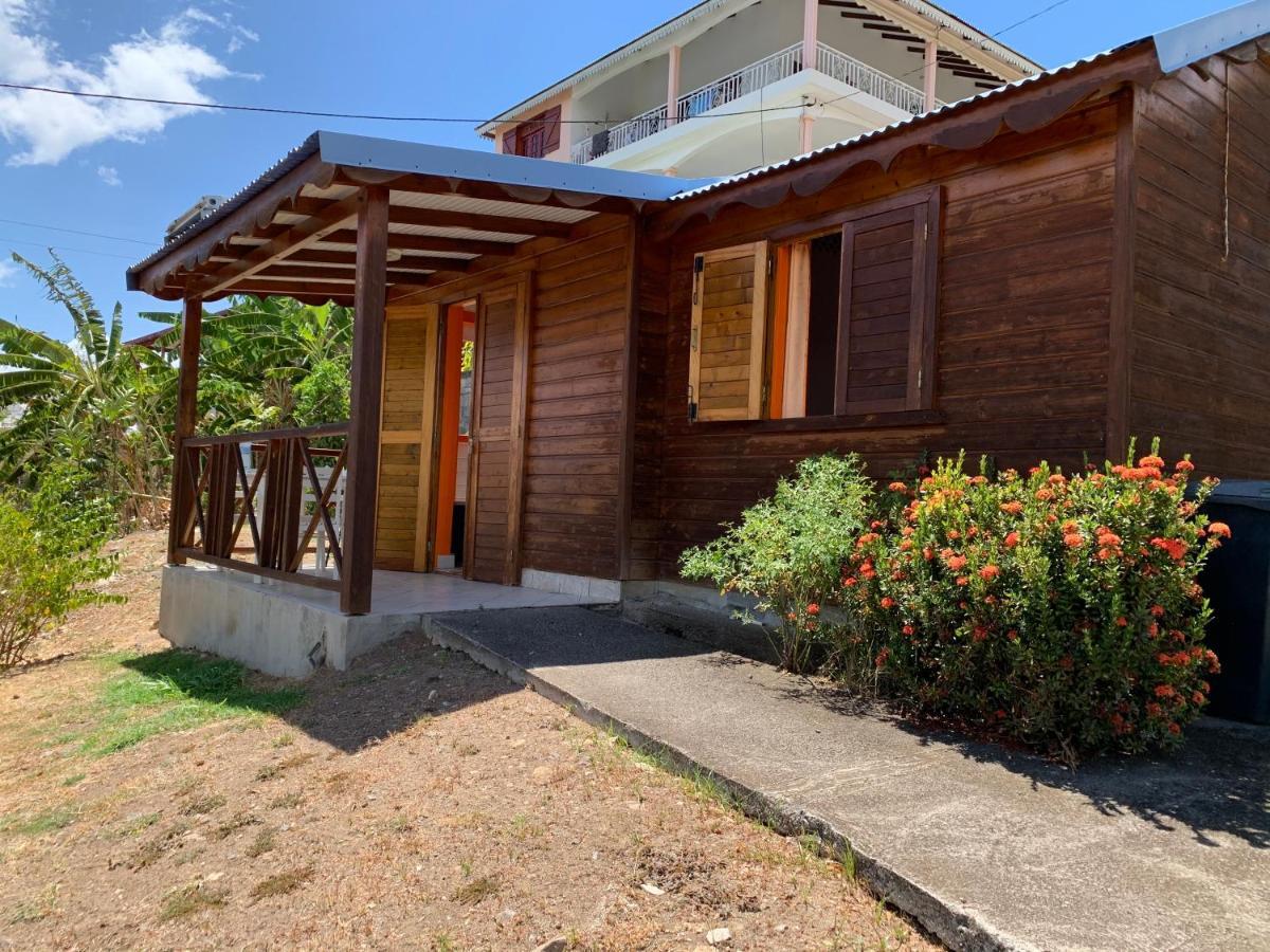 Bungalow Les Cerisiers Bouillante Exterior photo